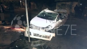 muere joven en volcadura (2)
