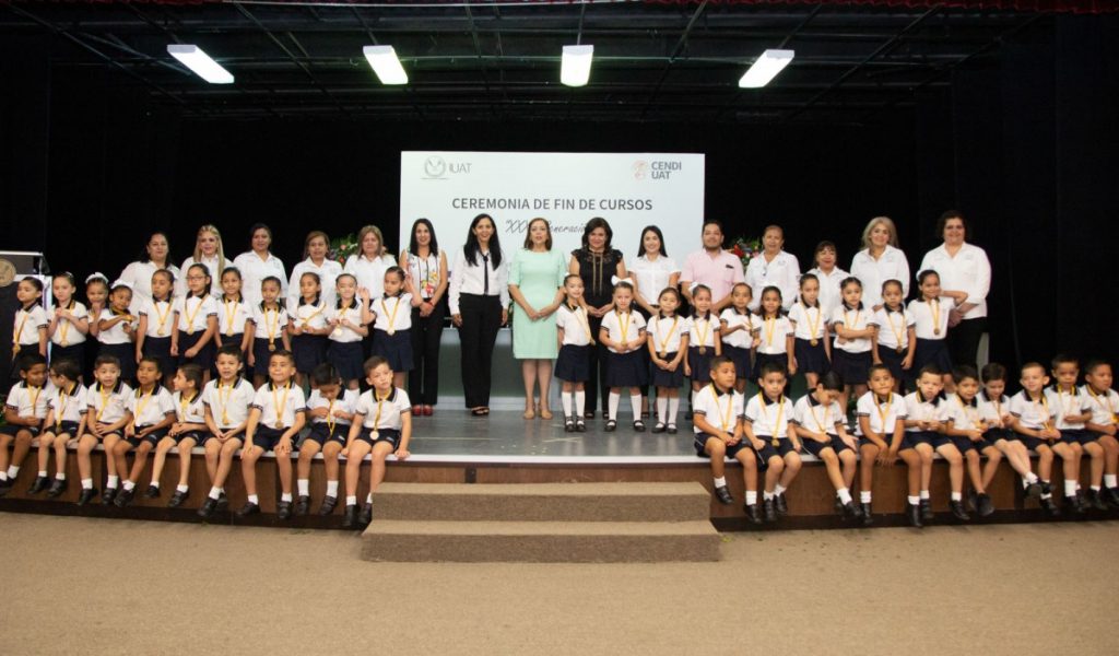 Realiza Cendi De La Uat Ceremonia De Graduaci N Y Fin De Cursos