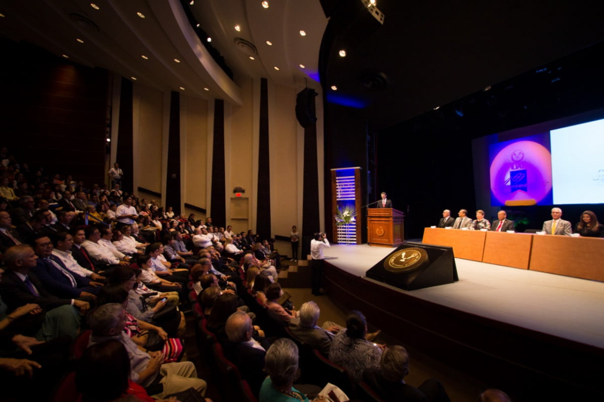 Preside Rector En Tampico Ceremonia Del 69 Aniversario De La UAT