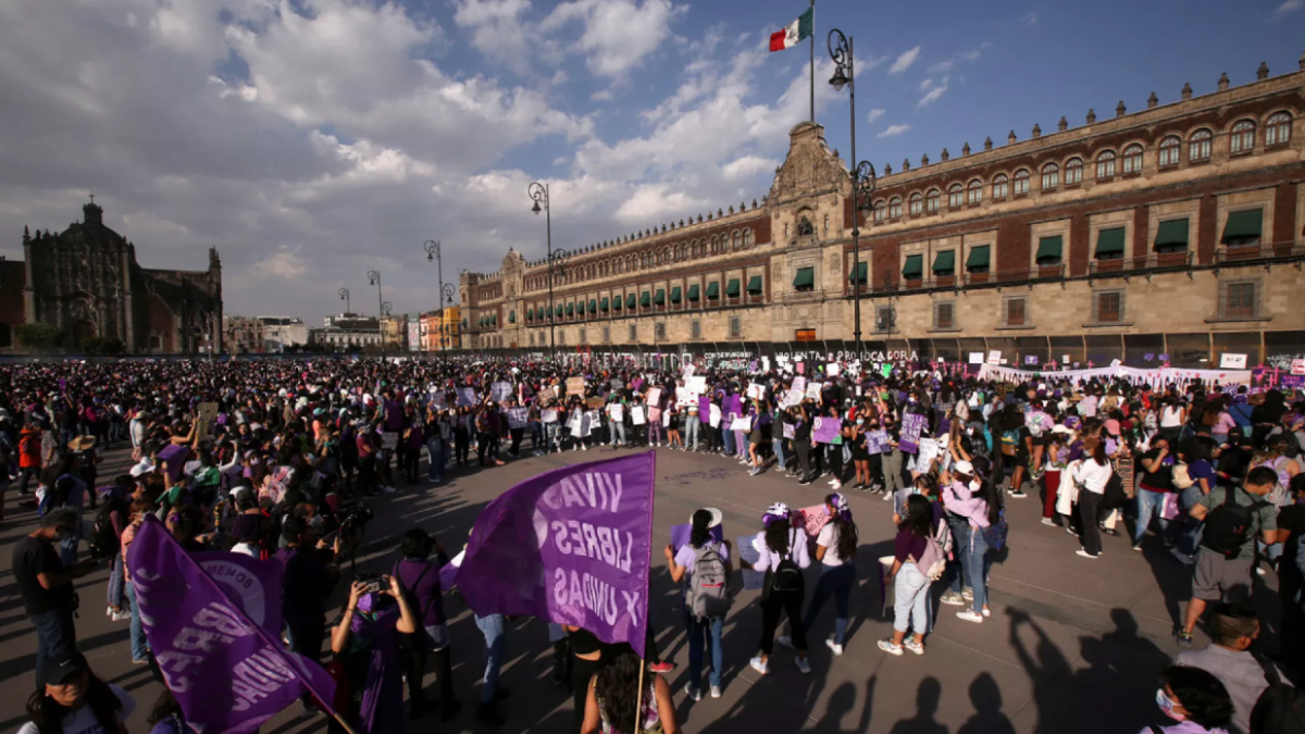 AMLO prevé infiltrados en marcha del 8M 2024 Noticias24Siete