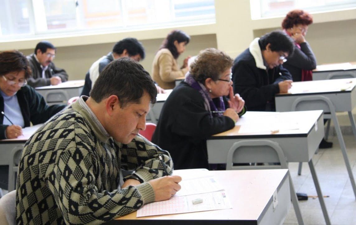 Para no ser evaluados, directores de escuela deciden jubilarse