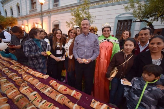Rompe récord Rosca de Reyes en Victoria