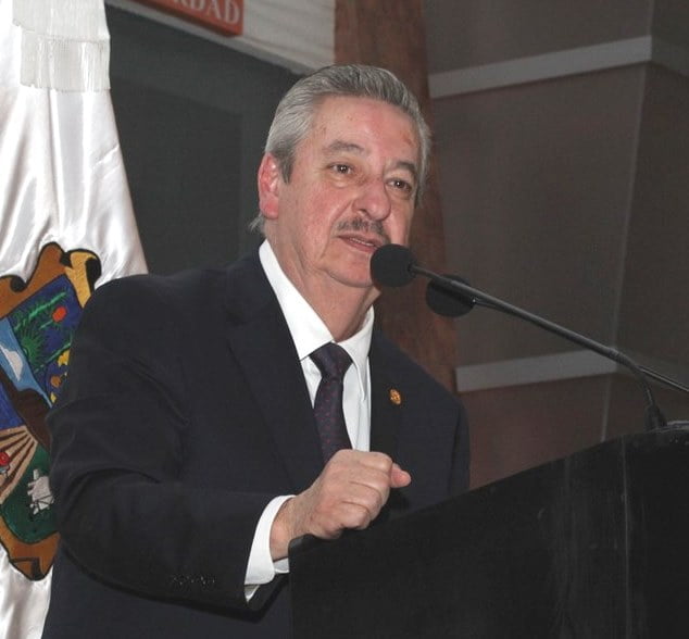 Unidos y en equipo trabajamos todos por los logros de la UAT: Rector