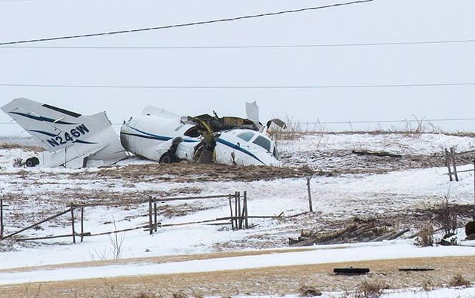 Mueren 7 personas tras estrellarse avioneta en Canadá