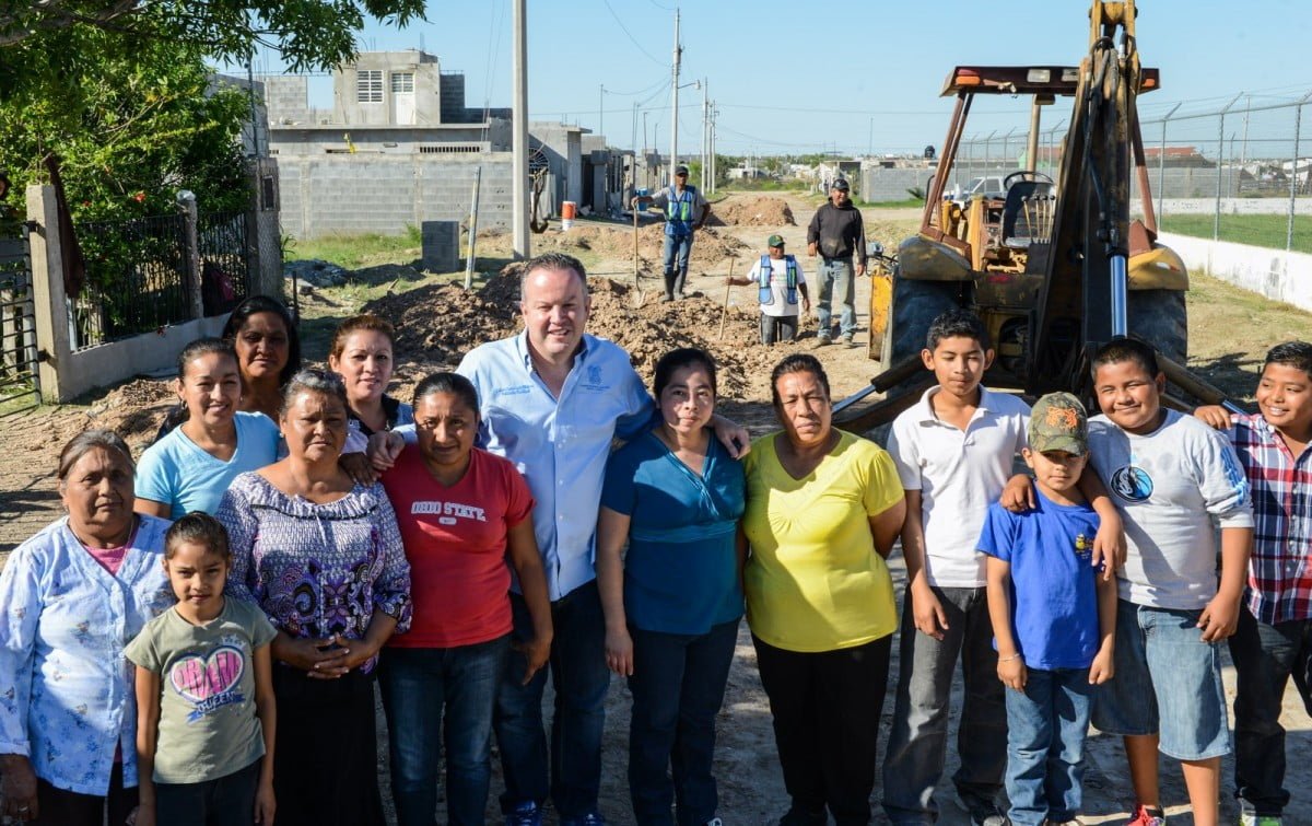 Inician pavimentaciones al poniente de Nuevo Laredo
