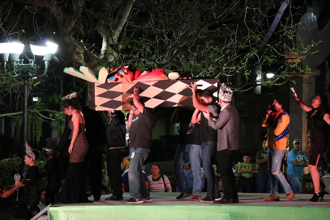Entierro de “Juan Carnaval” pone fin al Carnaval Tampico 2016