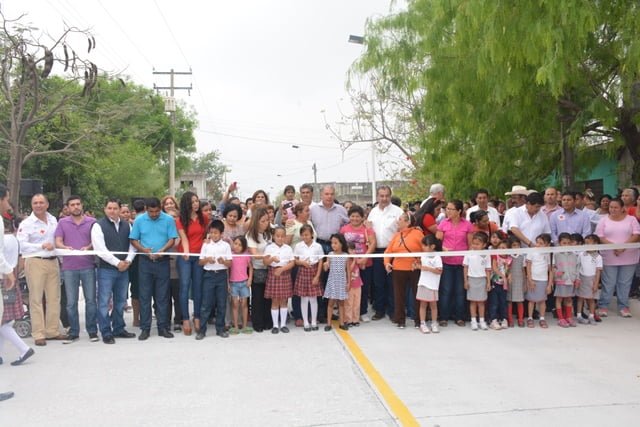 Entregan obras de pavimentación en Colonia Voluntad y Trabajo en Reynosa