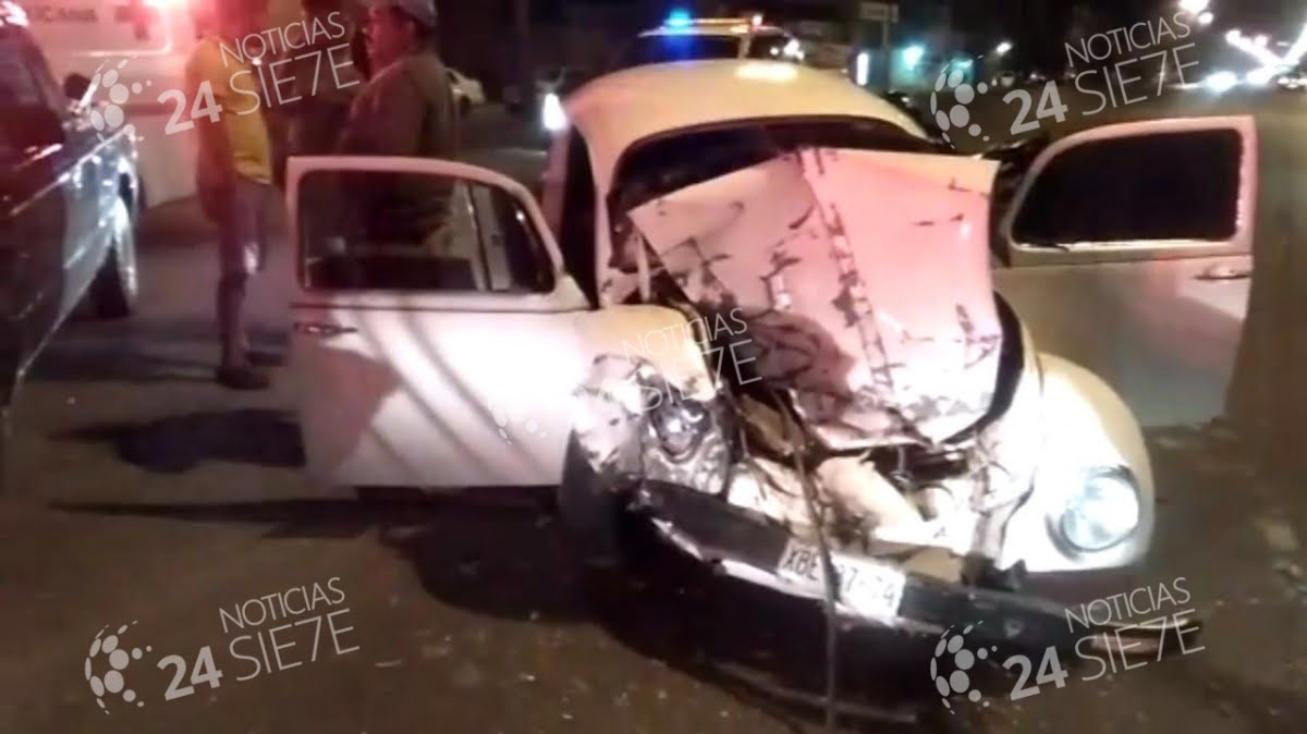 Aparatoso choque en Avenida Sulaimán