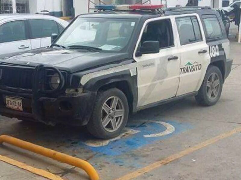 Sancionan a tránsito que se estacionó en lugar para personas con discapacidad