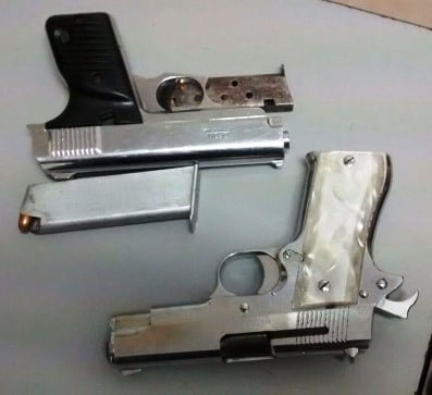 2 detenidos tras robo de vehículo en Victoria