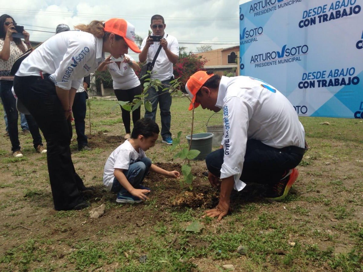 Celebra Arturo Soto día internacional del medio ambiente