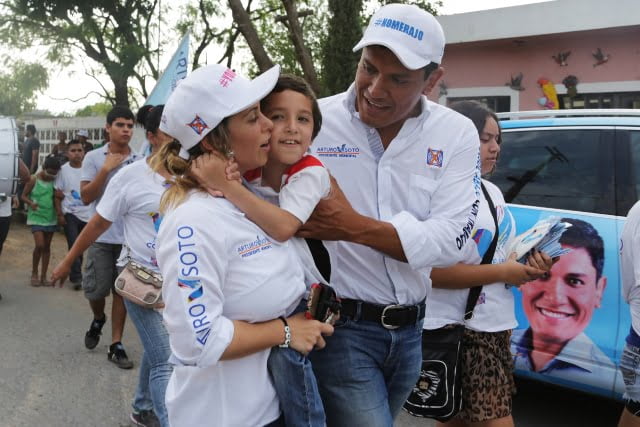 Serán jefas de familia prioridad para Arturo Soto