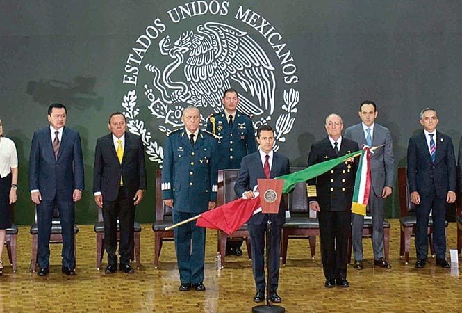 Peña Nieto pide a militares mantener conducta intachable