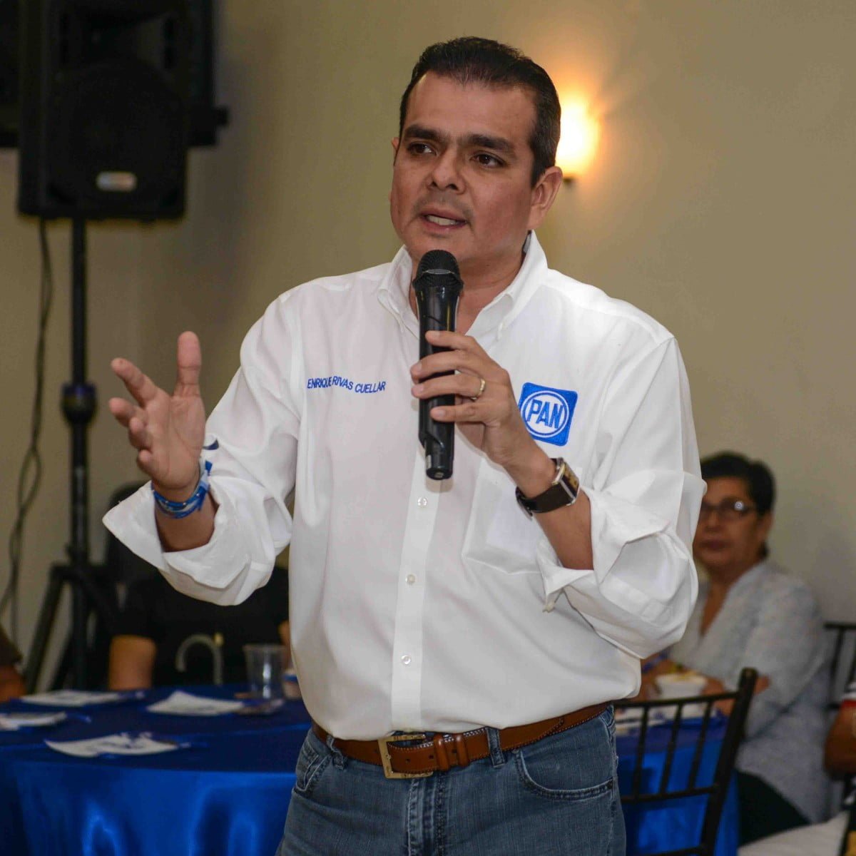 Participará Enrique Rivas en  debate sólo con propuestas