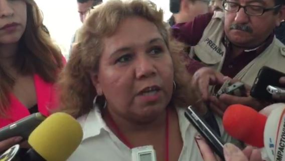 Exigen frente a congreso ser reconocidos como sindicato