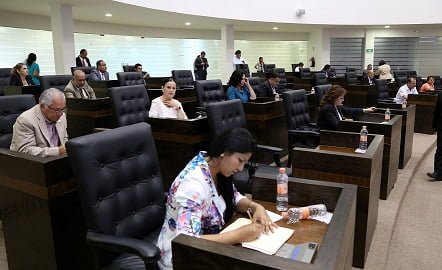 Recibe Congreso Iniciativa que fortalece las instituciones de justicia y la seguridad