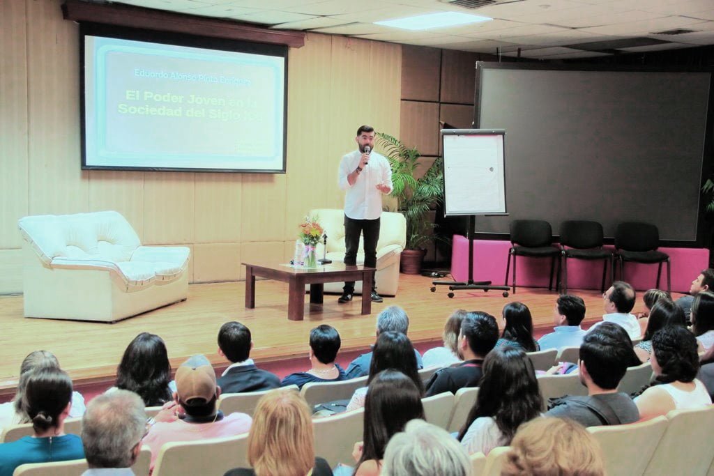 Foro universitario sobre historiografía mexicana