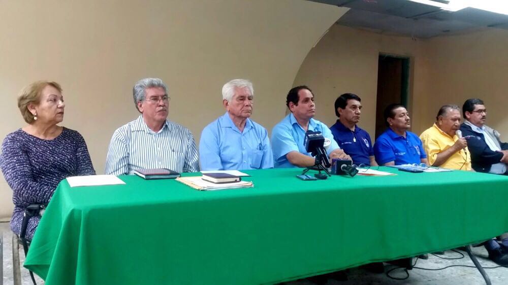 Jubilados desconocen a Tavares como su lider estatal