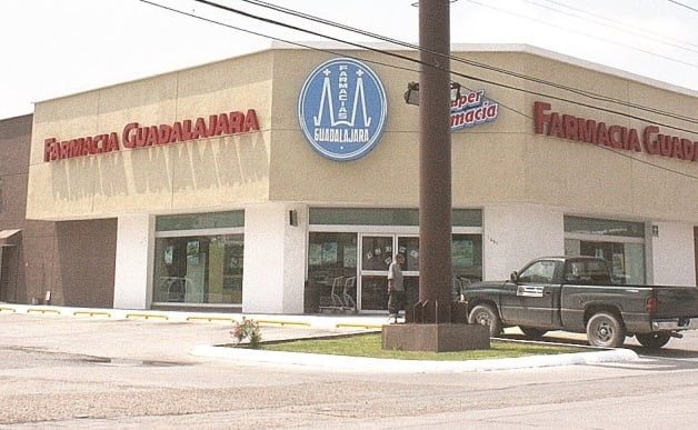 Otro asalto más a sucursal de farmacia Guadalajara