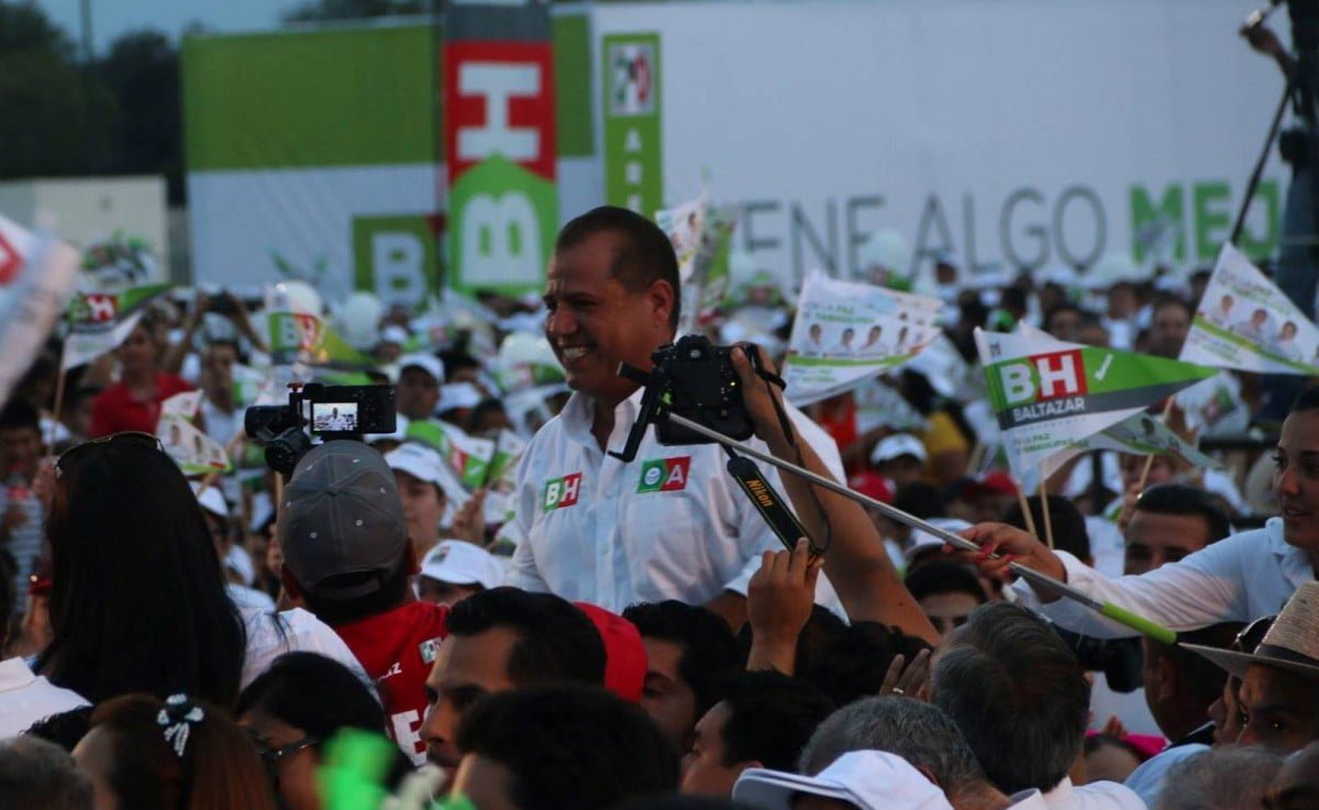 Resultados preliminares colocan a Almaraz en la delantera