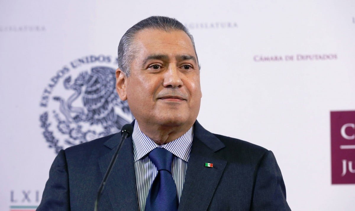 Renuncia Beltrones a la Presidencia Nacional del PRI