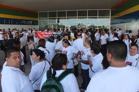 Centenar de médicos protestan en Reynosa; apoyan movimiento #yosoymedico17