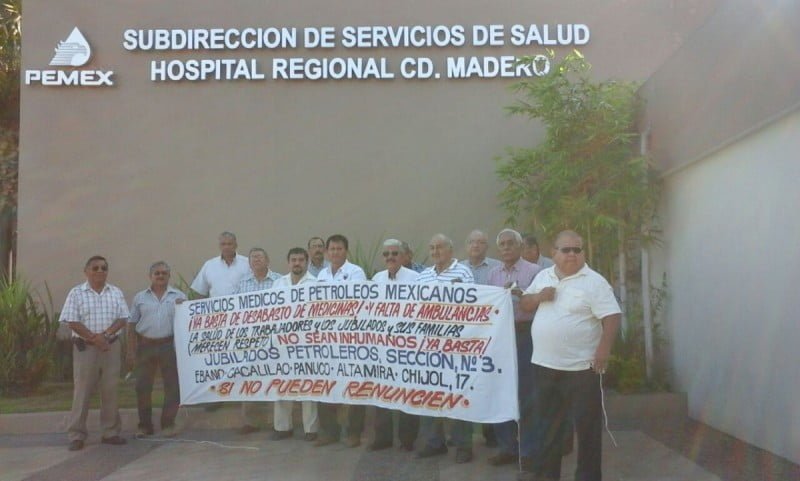 Protestan jubilados de Pemex por carencias en atención médica