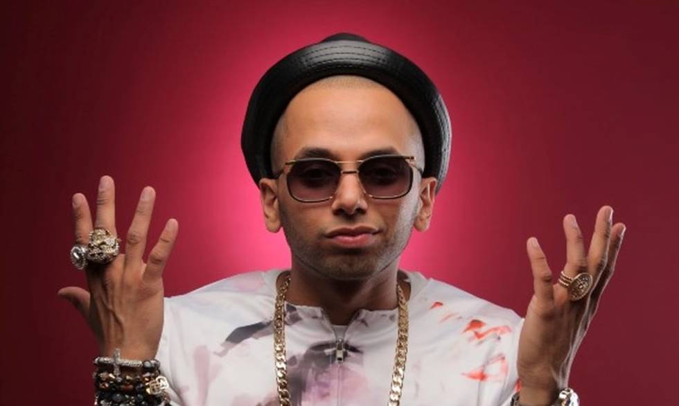 Cantante de ‘El Taxi’, se encuentra al borde de la muerte