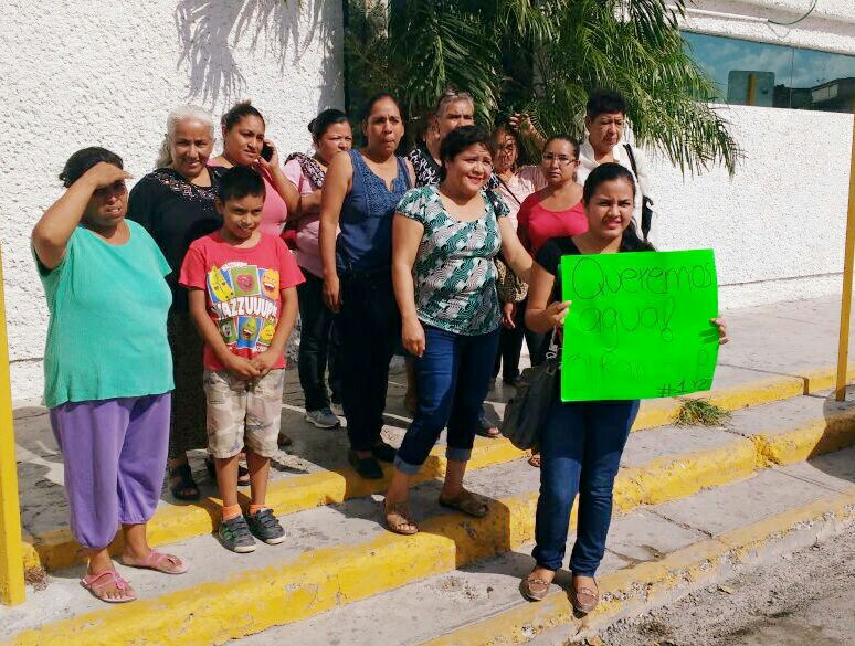 Manifiestan inconformidad contra la Comapa