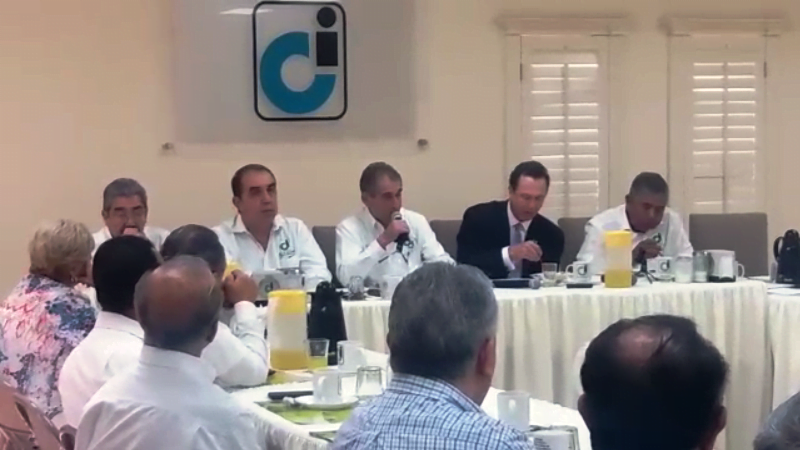 Grave daño imponer horarios para camiones de carga en Nuevo León
