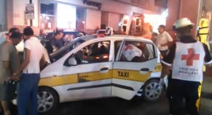 Mujer embarazada resulta lesionada en choque
