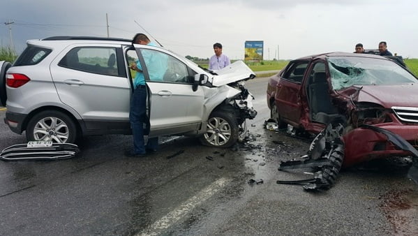 Deja choque tres lesionados en carretera Tampico-Mante