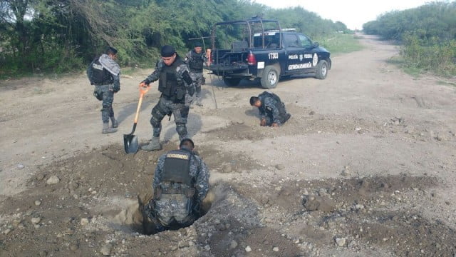Encuentran tomas clandestinas  en zona sur de Tamaulipas