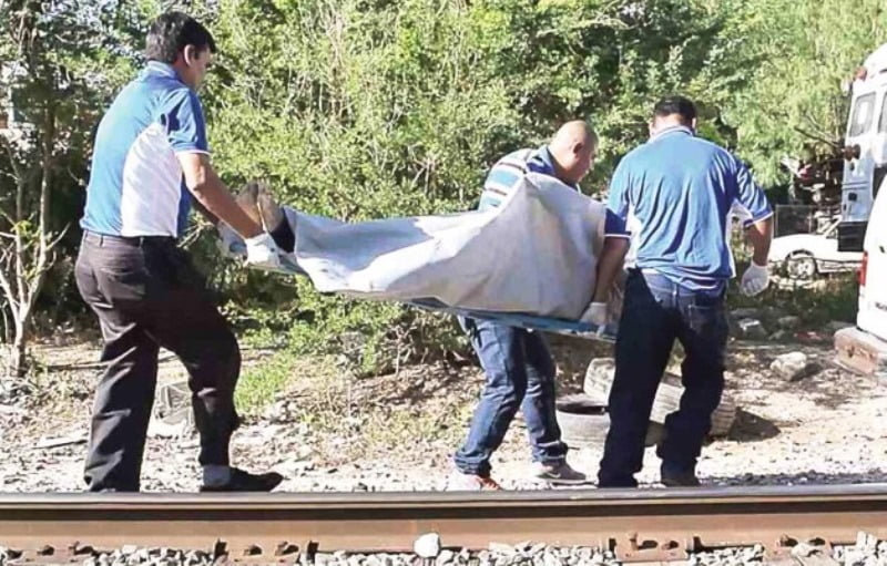 Lo arrolla el tren y cadáver es hallado dos horas después