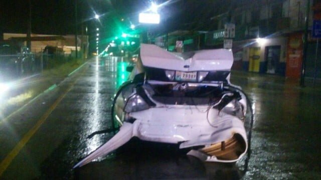 Funcionario borracho provoca accidente