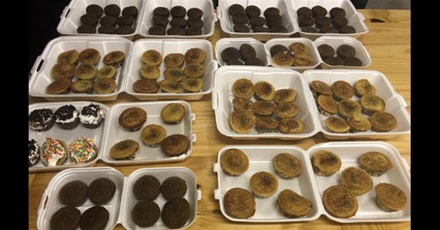 Detienen a 3 personas con 113 cupcakes de marihuana