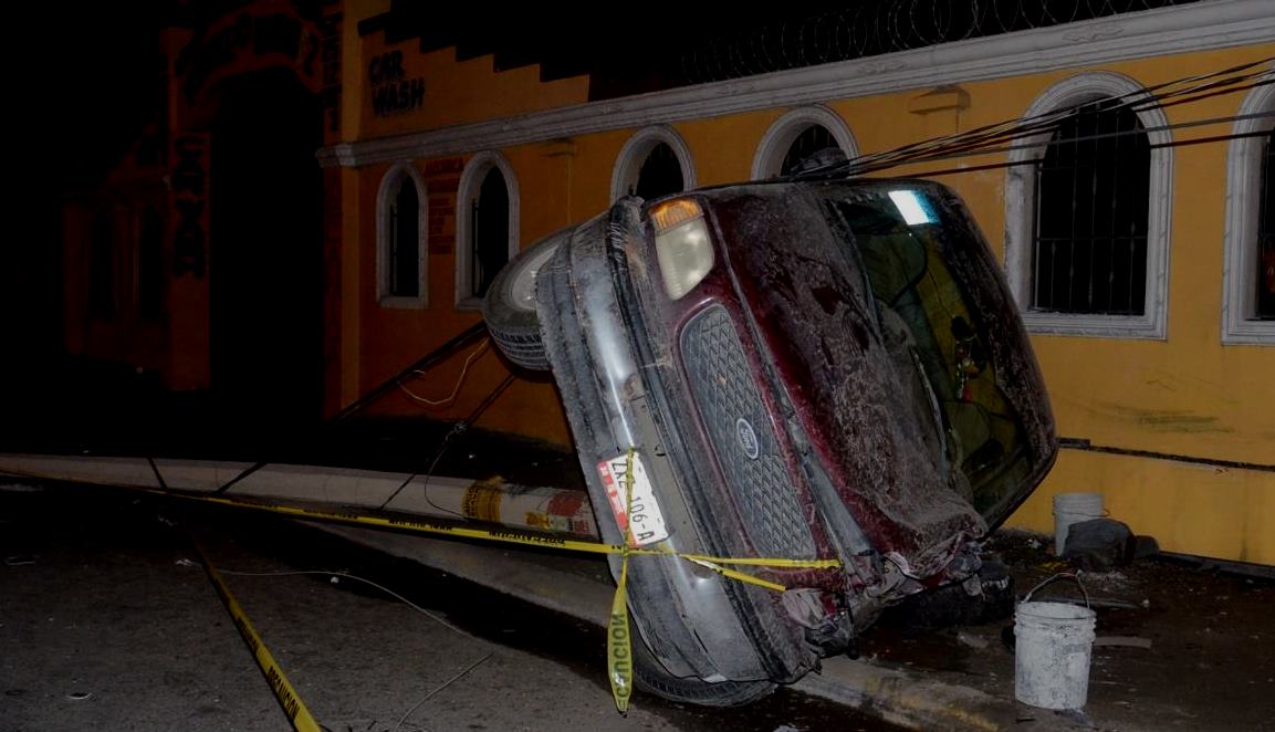 Hombre gravemente herido tras volcar