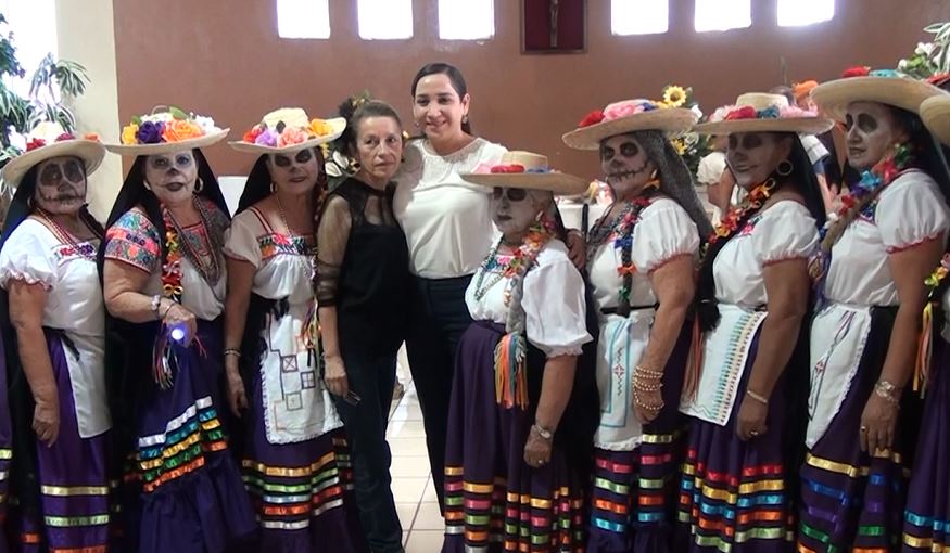 Conmemoran día de muertos en Casa del Adulto Mayor en Nuevo Laredo