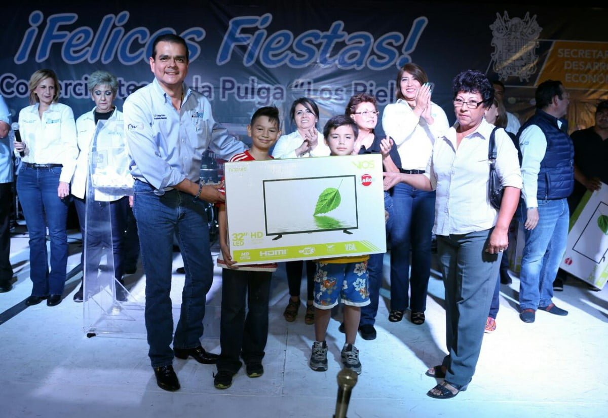 Realizan pre posada y Caravana Cultural con comerciantes de Nuevo Laredo
