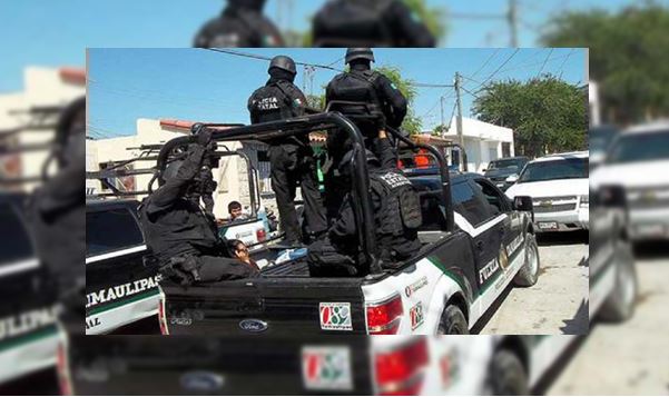Detienen a 4 presuntos traficantes de personas