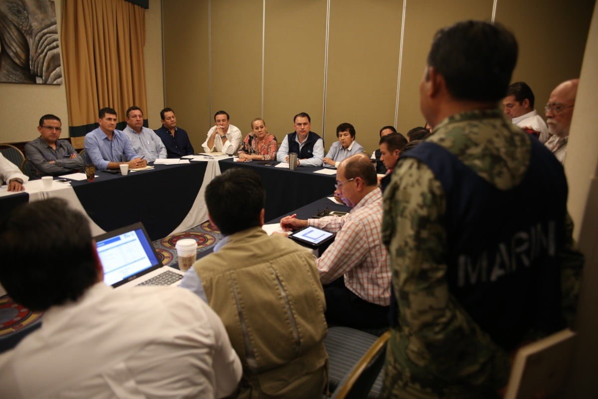 Gobernador llega al sur para coordinar acciones ante contingencia