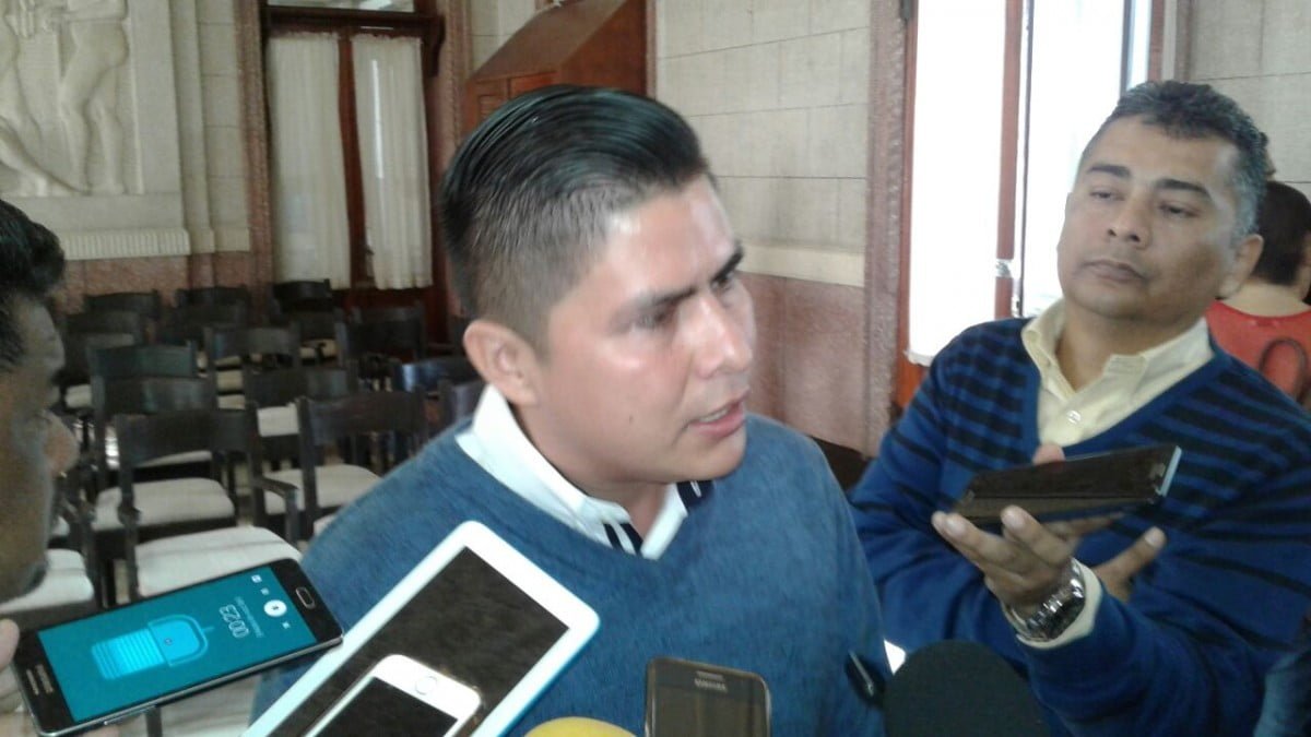 Señalan indiferencia de diputada ante quejas por gasolinazo