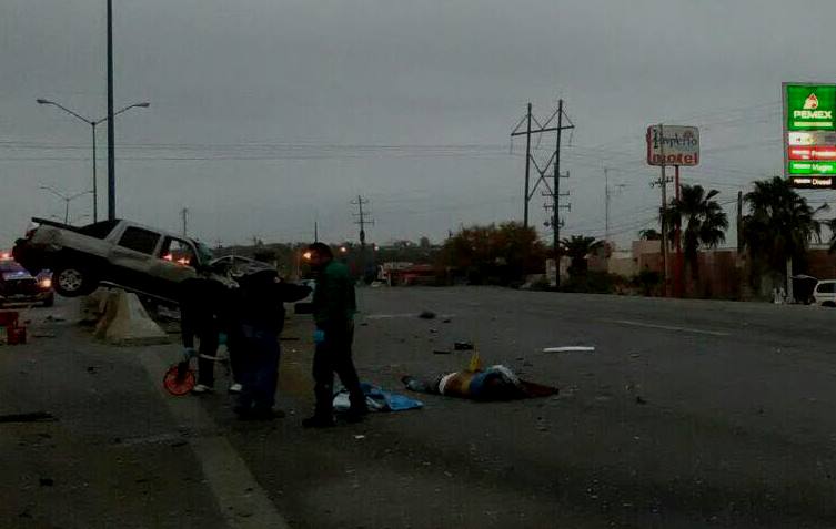 Muere al ser impactado por camioneta
