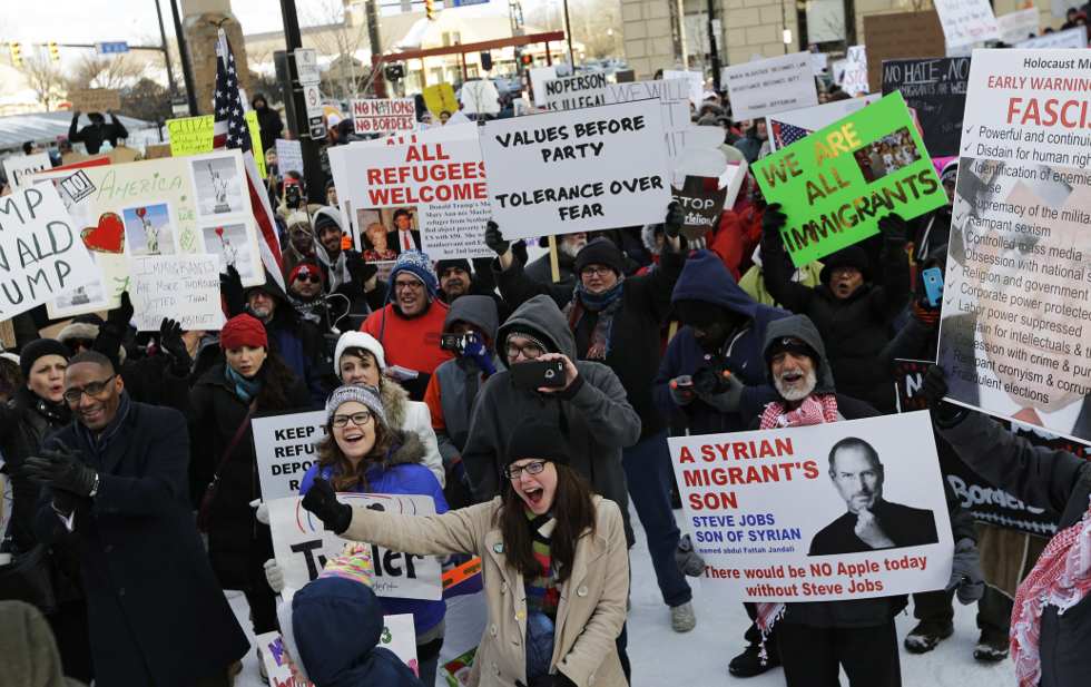Texas el primero en respalda el veto migratorio de Trump