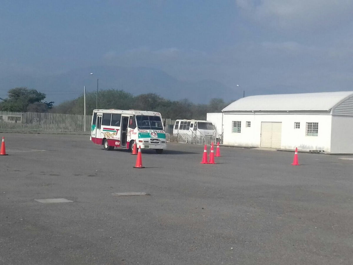 Evalúan Tránsitos a choferes del transporte público en Victoria