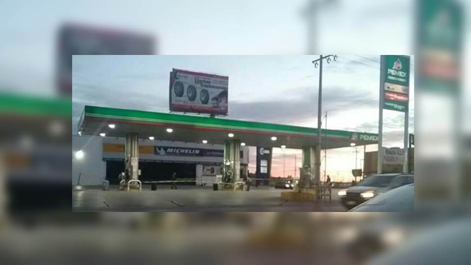 Cierran 45 gasolineras en Nuevo Laredo, en protesta por alza en precios