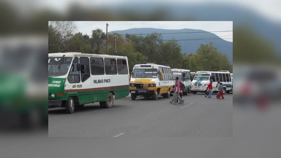 Atiende Secretaría de Transporte hasta dos quejas diarias por microbuses