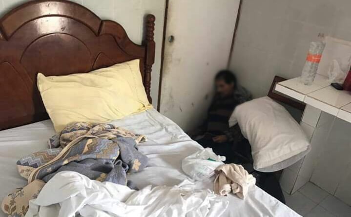 Hallan cadáver de abuelito en cuarto de Hotel