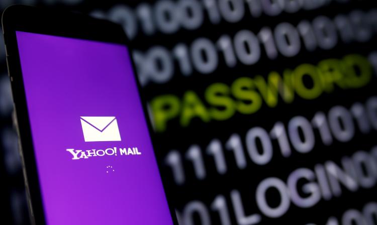 Acusa EU a hackers rusos de masivo robo en Yahoo