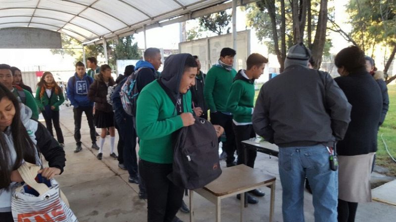Encuentran piedras, tijeras y manoplas en operativos en CONALEP